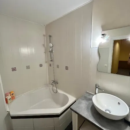 2 - Lits King Size - Wifi - Baignoire Lägenhet Le Puy-en-Velay